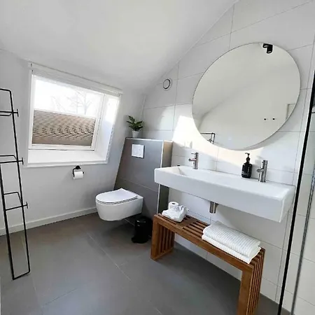 Lovely Private Near Amsterdam ゲストハウス 3*