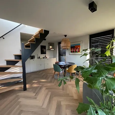 ゲストハウス Lovely Private Near Amsterdam ブルック・イン・ウォーターランド